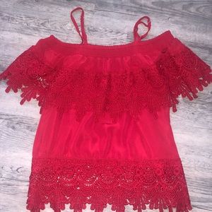 M Off the shoulder shirt.